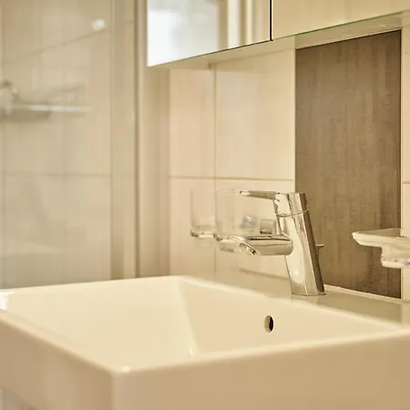 Perfect Location, Comfortable & Modern Apartment
