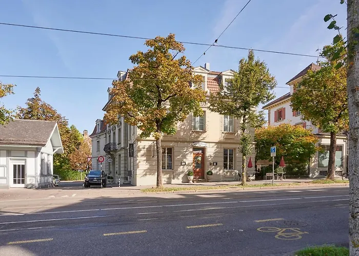 2, Perfect Location, Comfortable & Modern 伯尔尼