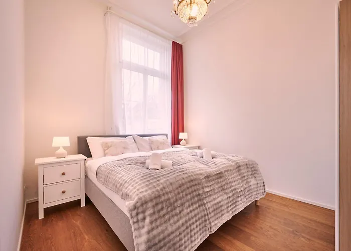 2, Perfect Location, Comfortable & Modern * 伯尔尼