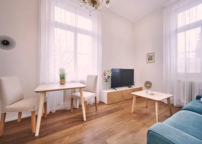 2, Perfect Location, Comfortable & Modern 伯尔尼