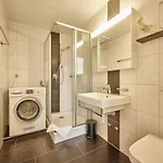Apartment 2, Perfect Location, Comfortable & Modern