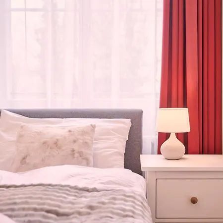 2, Perfect Location, Comfortable & Modern * Берн